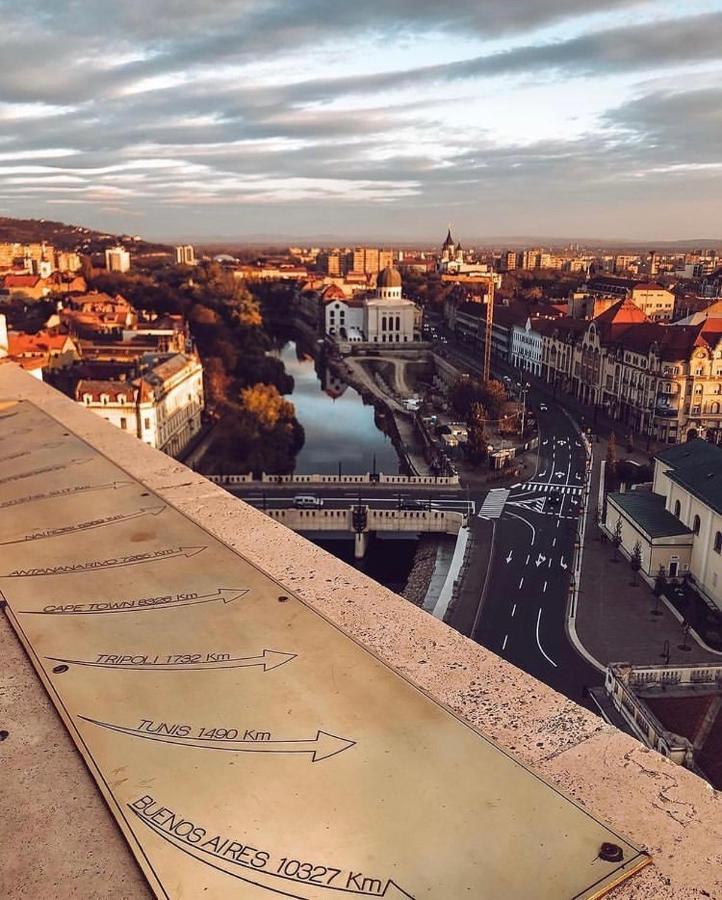 Ultracentral Apartment Near Moscovitz Palace Oradea Exterior foto
